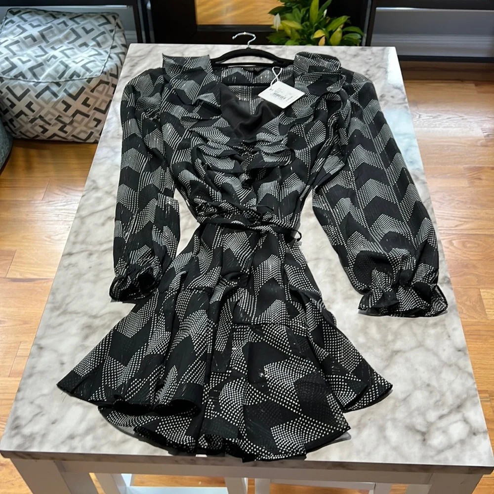 TED BAKER RUFFLE WRAP DRESS - Picture 6 of 9